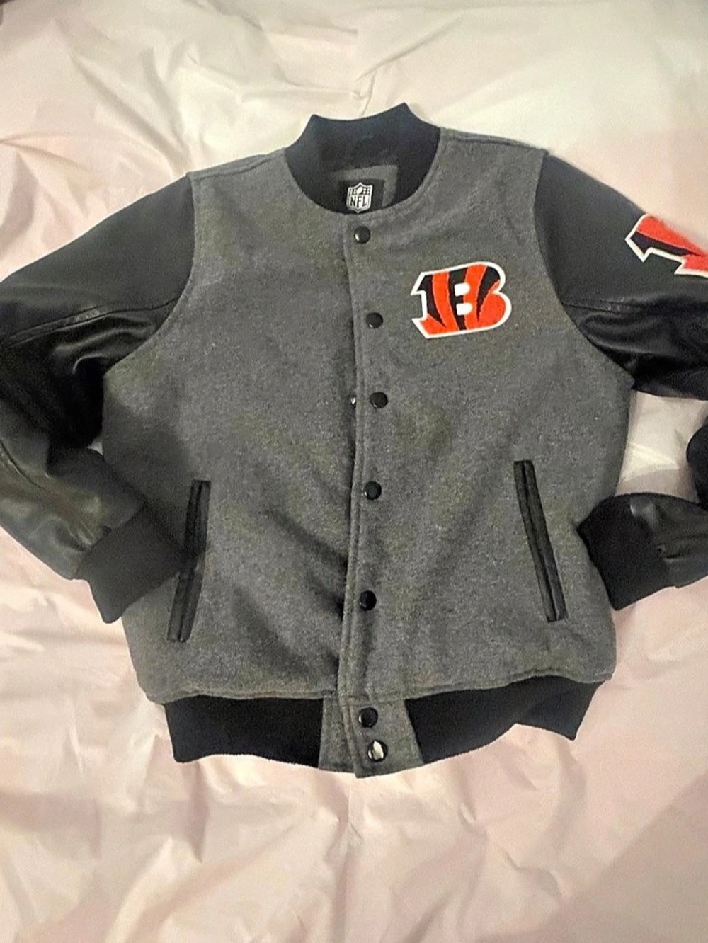 NFL youth M Team Apparel Cincinnati Bengals varsity Coat Gray wool embroidered